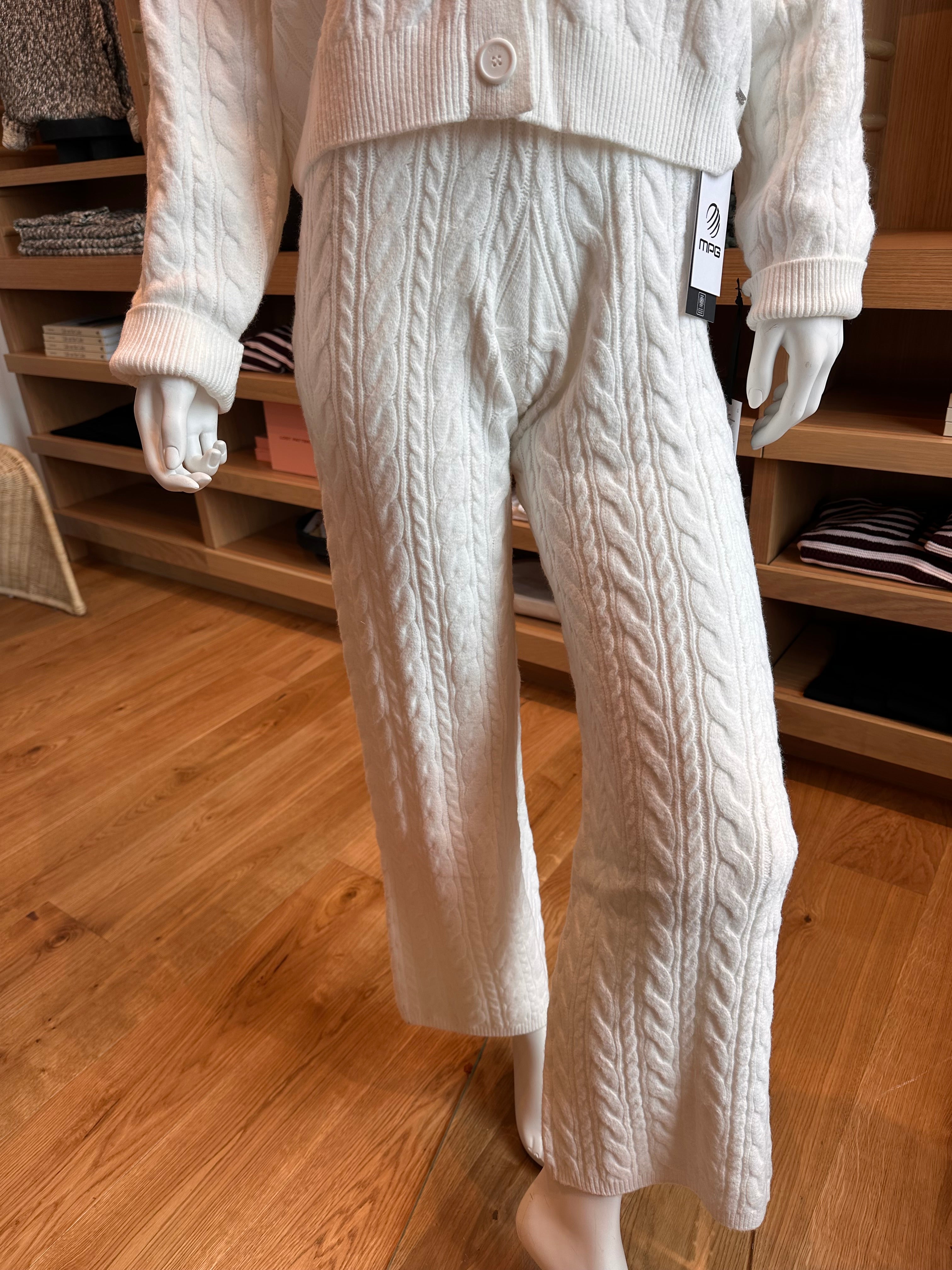 MPG Cable Knit Relaxed Pant- Snow White