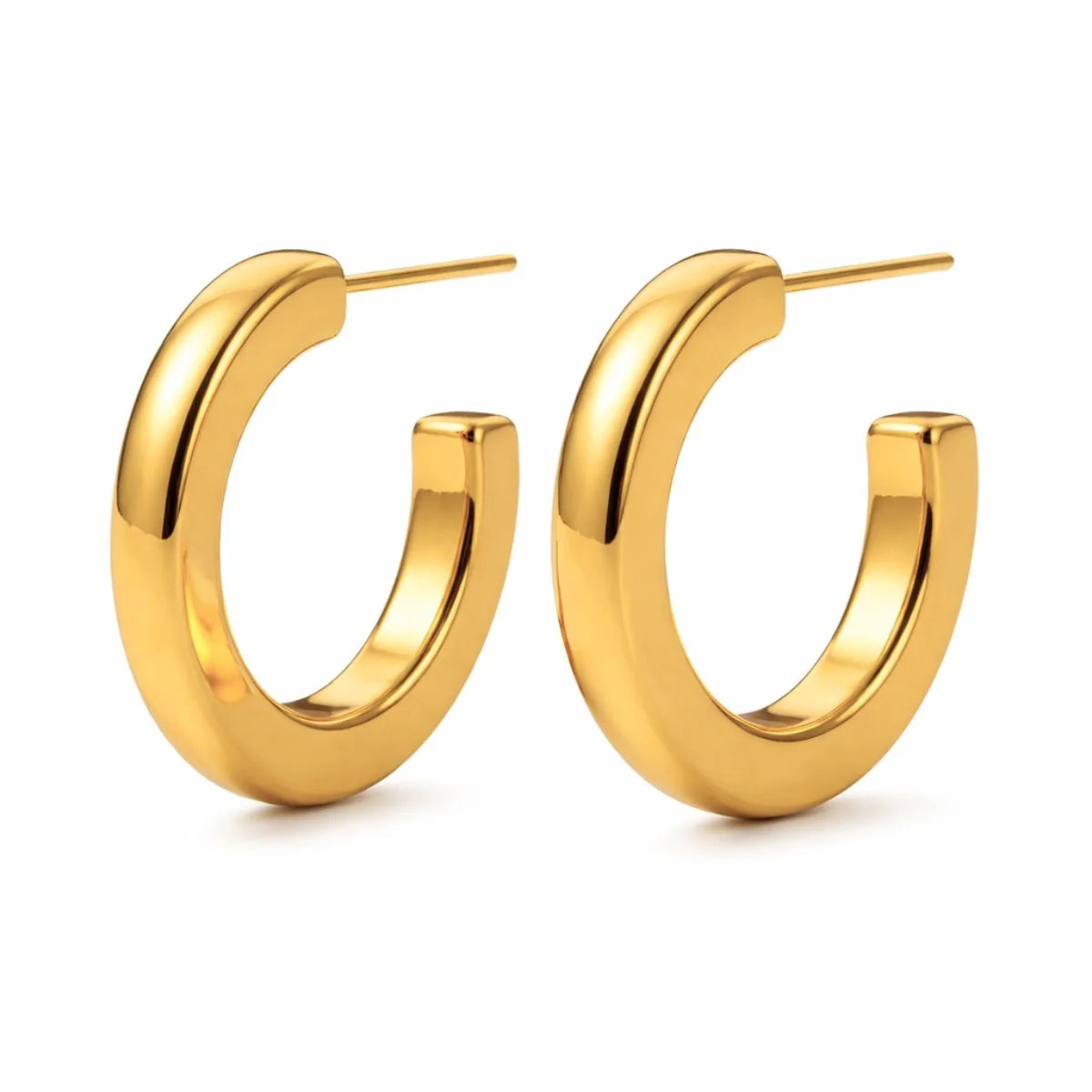 Ellie Vail Ivonne Medium Hoop Earring- Gold