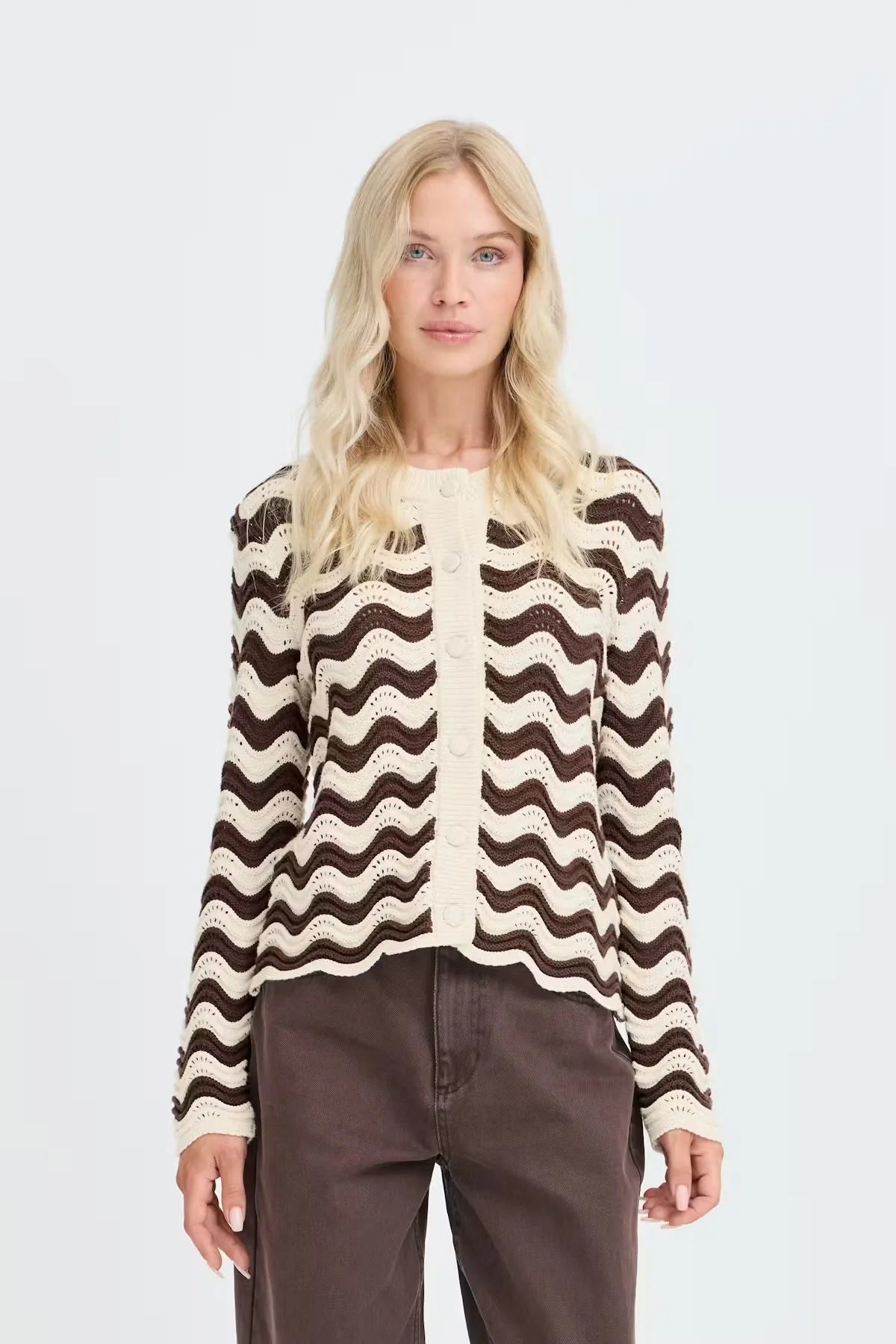 B. Young Bymagio O-Neck Cardigan zig zag