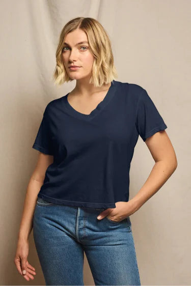 perfectwhitetee Hendrix Short Sleeve V-neck Navy