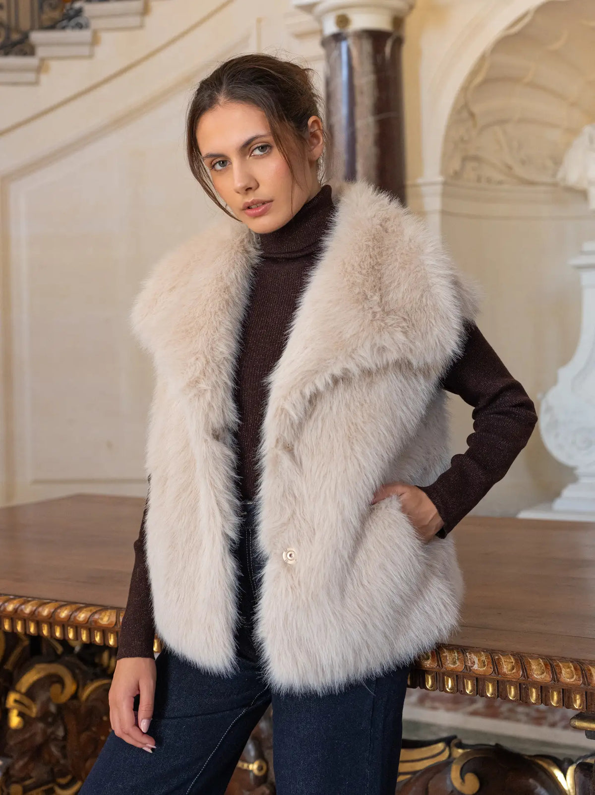 Choklate Paris Sleeveless Faux Fur Jacket with Notched Collar