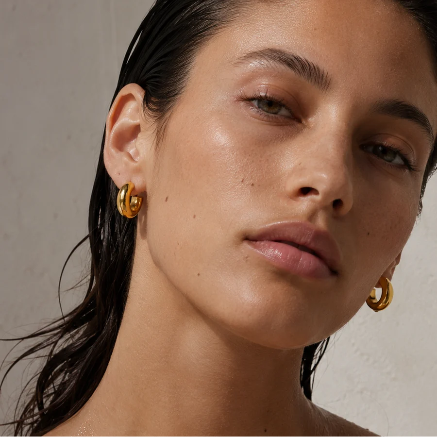 Ellie Vail Cosa Mini Hoop Earring- Gold