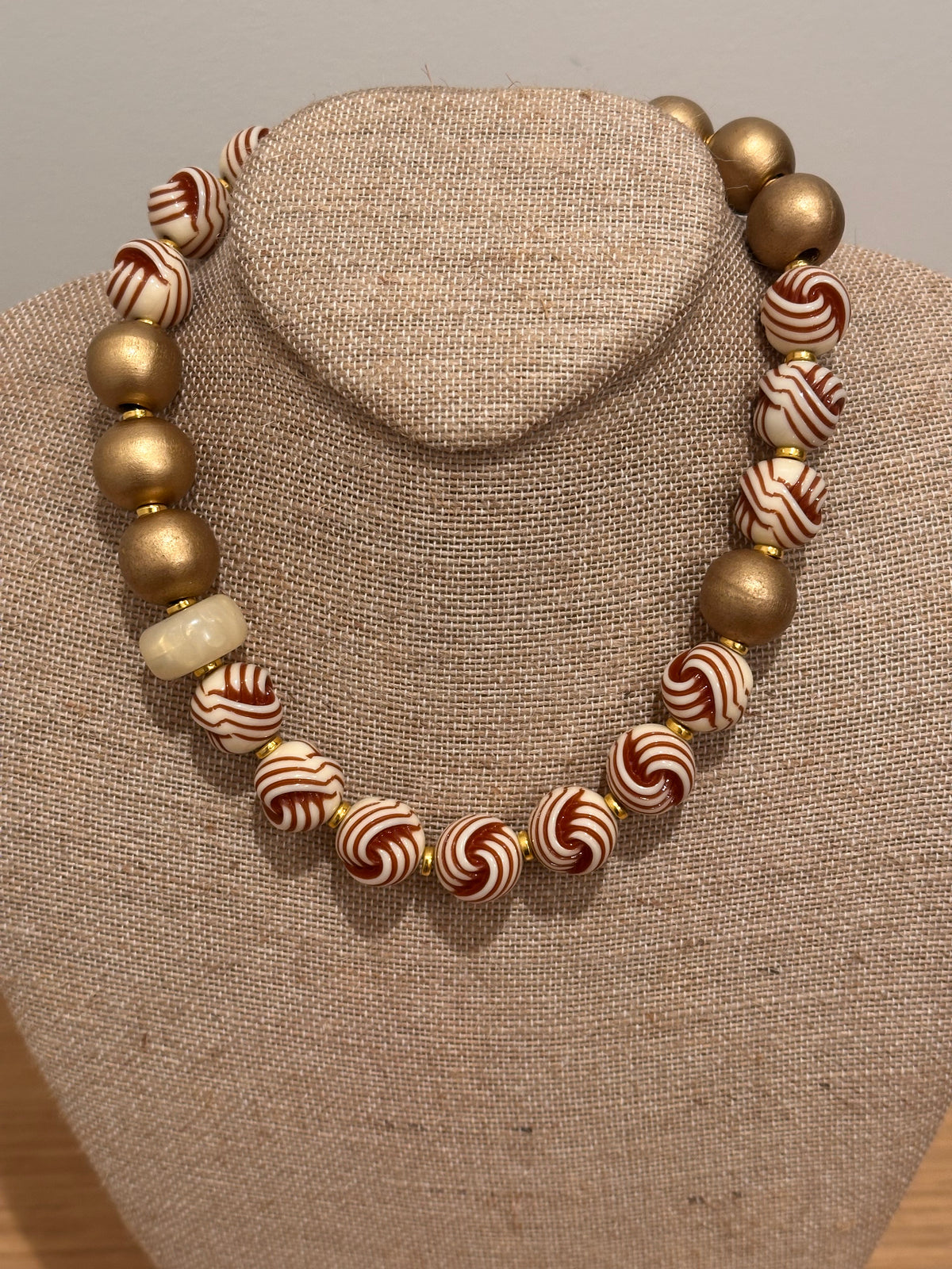 Season Soul Swirl Necklace