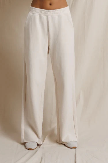 perfectwhitetee- Leni- Sugar