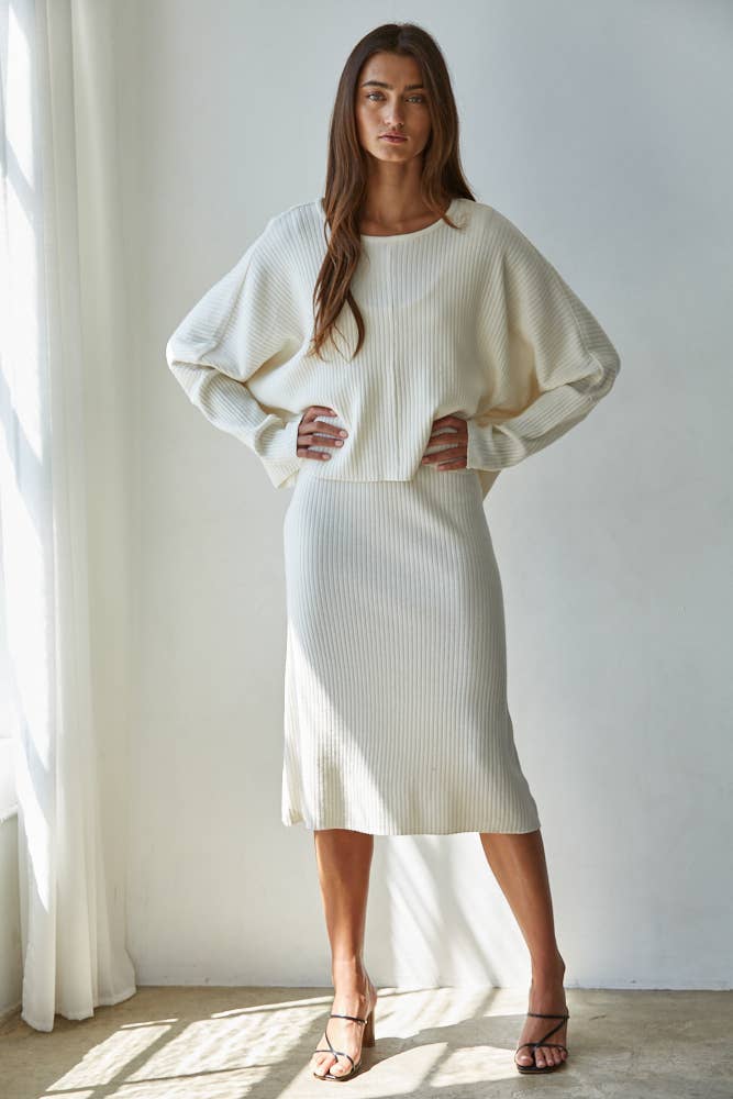By Together - Small Knit Sweater Ribbed Round Neck Long Sleeve Top