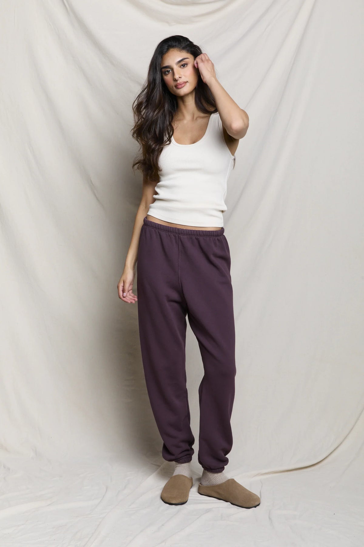 Perfect White Tee Fleece Easy Sweatpant Cherry Lacquer